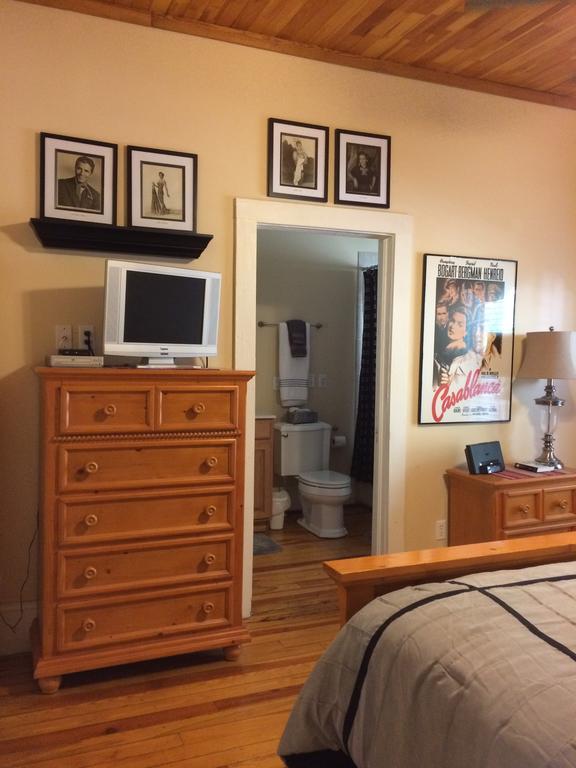 Calhoun House Inn & Suites Брайсон-Сити Экстерьер фото